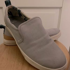 TOMS drizzle gray Womens size 10 travel lite slip on